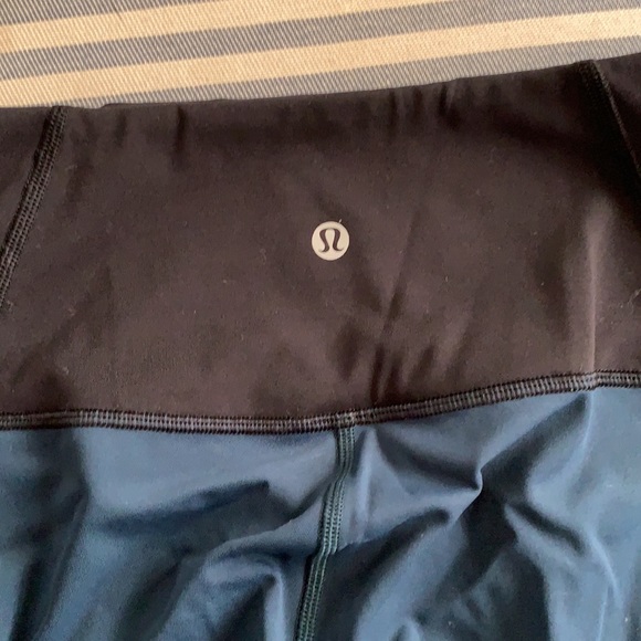Lululemon “Ready Set Go” 7/8 tights - Picture 3 of 4